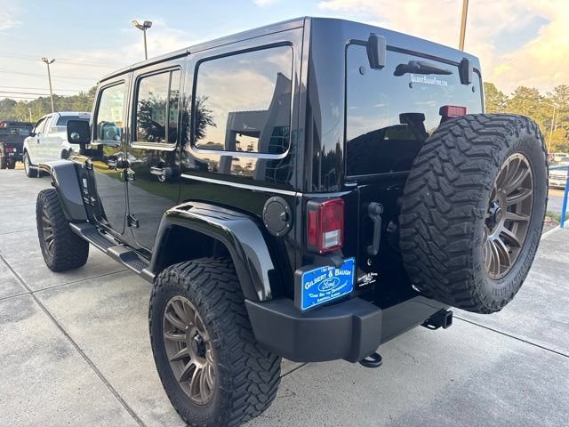 Used 2017 Jeep Wrangler Unlimited Sahara w/ Connectivity Group AWD/4WD image 5