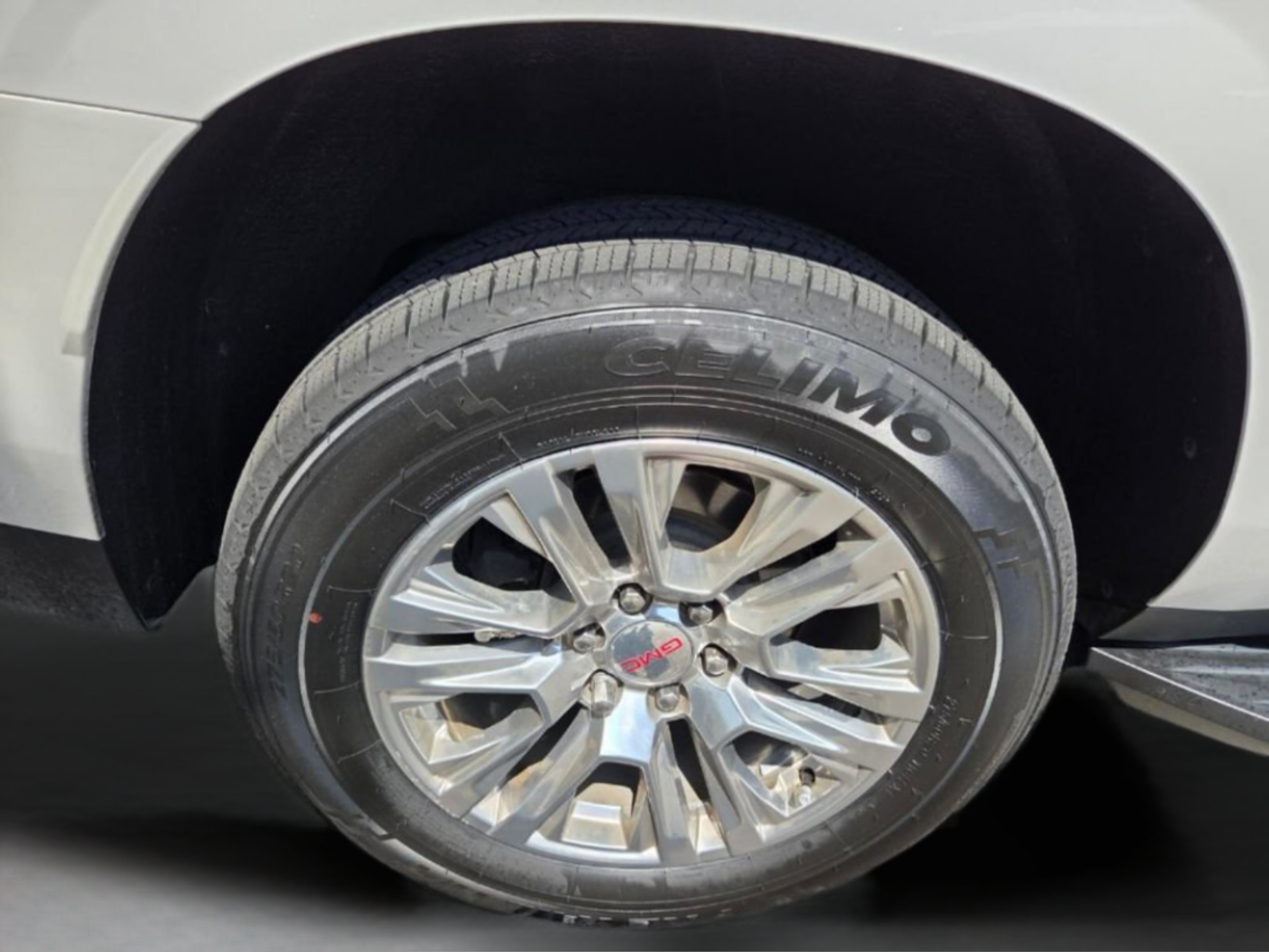Used 2021 GMC Yukon XL Denali AWD/4WD image 20