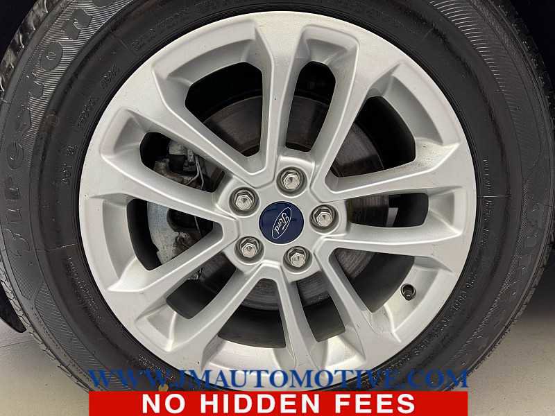 Used 2021 Ford Escape SE image 9