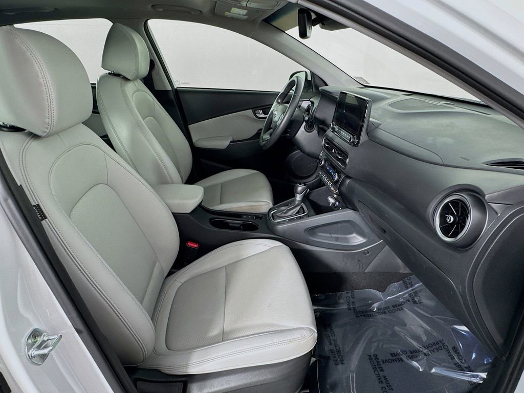 Used 2022 Hyundai Kona Limited image 43
