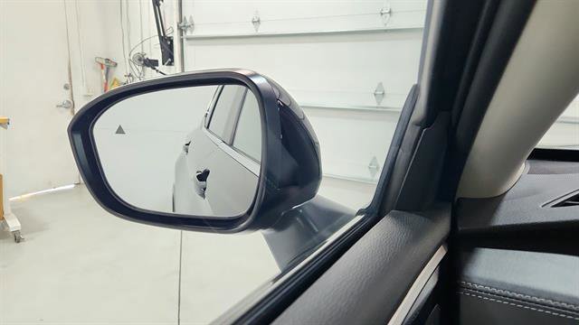 Used 2024 Mitsubishi Outlander SE image 12