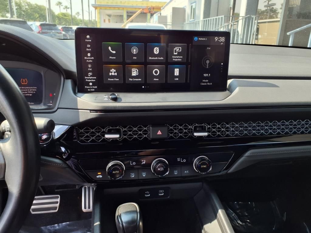 Used 2023 Honda Accord Sport image 18