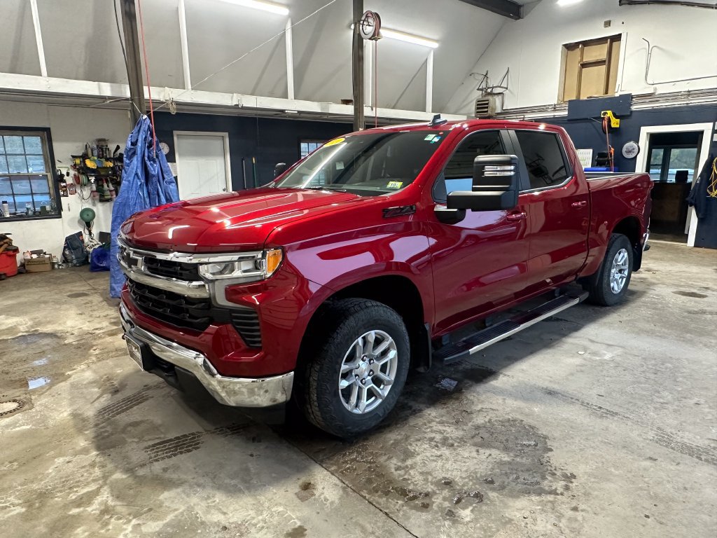 Used 2024 Chevrolet Silverado 1500 LT AWD/4WD image 1