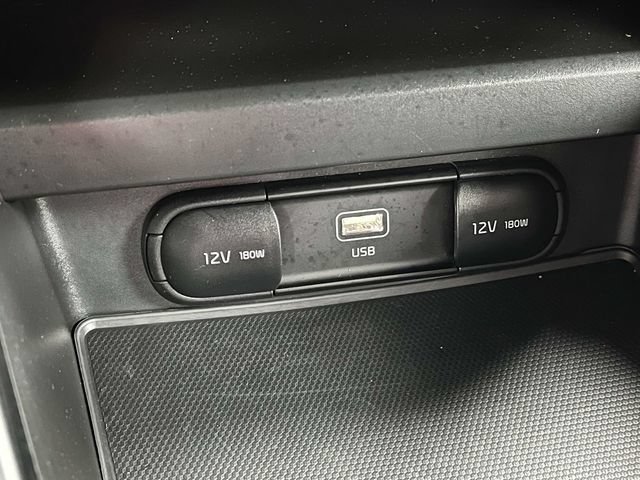 Used 2025 Kia Soul LX w/ LX Technology Package FWD image 35