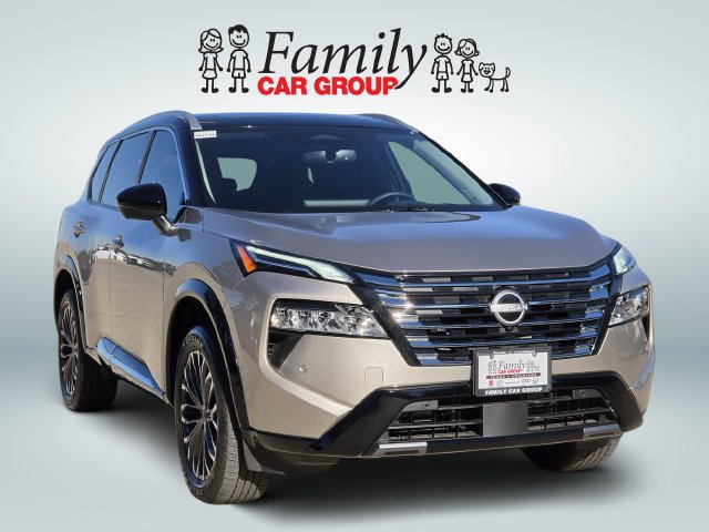 Used 2026 Nissan Rogue Platinum w/ Tech Package AWD/4WD image 2