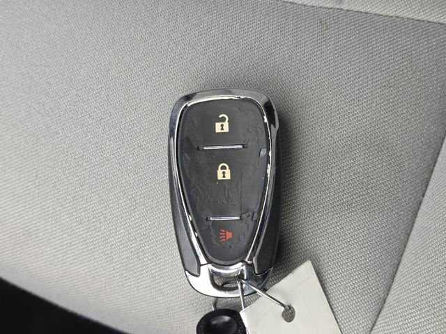 Used 2021 Chevrolet Equinox LS w/ LS Convenience Package FWD image 32