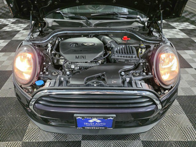 Used 2019 MINI Cooper 4-Door Hardtop image 36