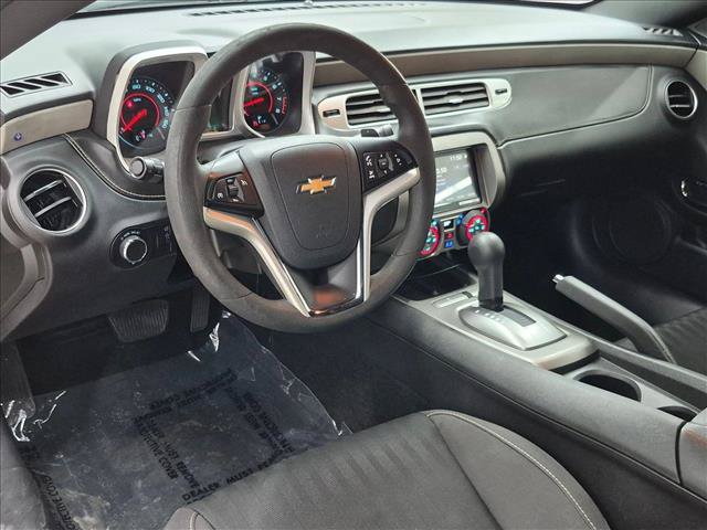 Used 2015 Chevrolet Camaro LS RWD image 10