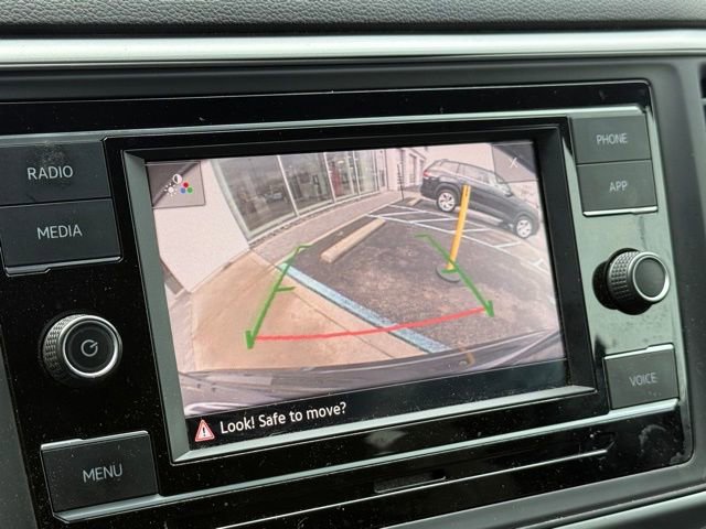 Used 2022 Volkswagen Atlas Cross Sport SE image 26