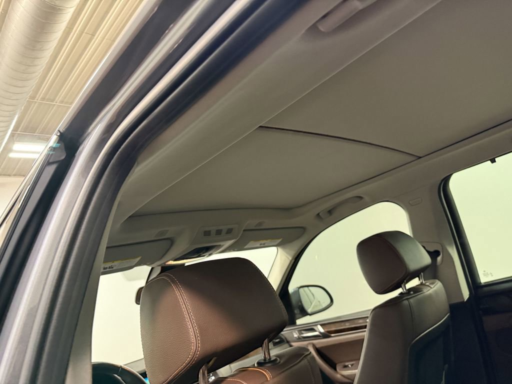 Used 2016 BMW X3 xDrive28i image 11