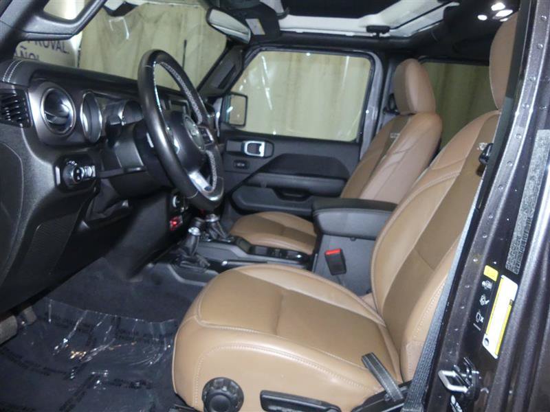Used 2021 Jeep Gladiator Rubicon w/ Cold Weather Group AWD/4WD image 20