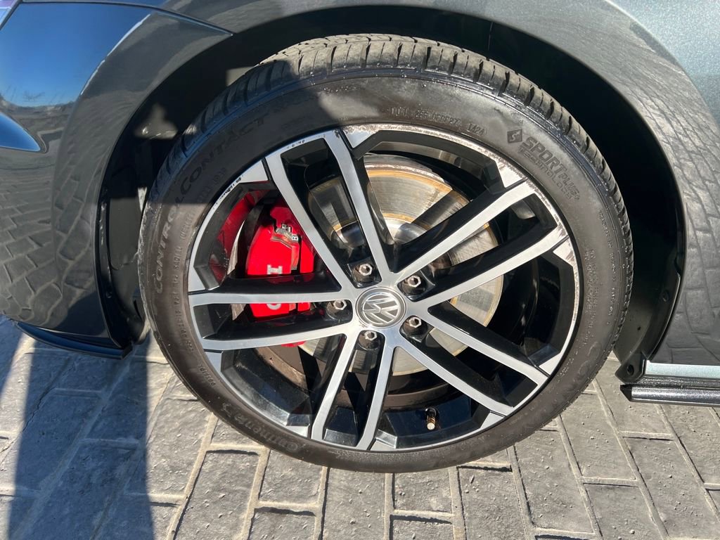 Used 2017 Volkswagen GTI Sport image 25