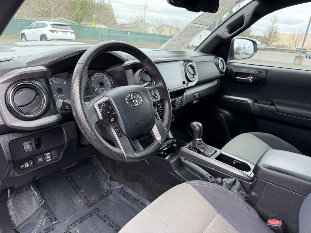 Used 2020 Toyota Tacoma TRD Sport w/ Blackout Package image 16