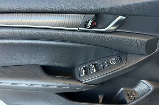 Used 2021 Honda Accord Sport image 11