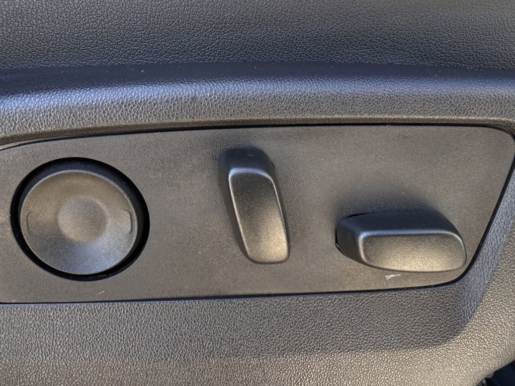 Used 2024 GMC Sierra 2500 AT4 w/ AT4 Premium Plus Package image 28