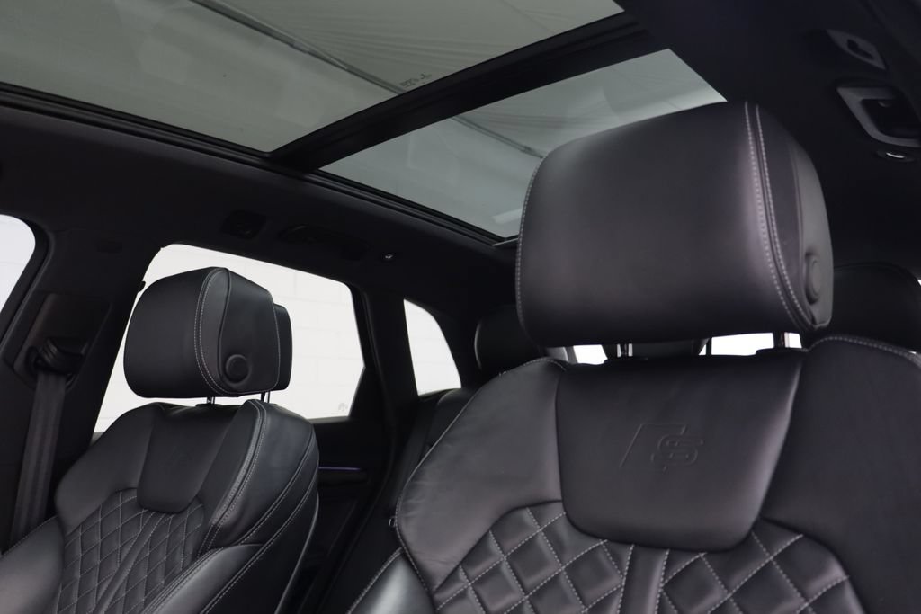 Used 2018 Audi SQ5 Prestige w/ Prestige Package AWD/4WD image 14