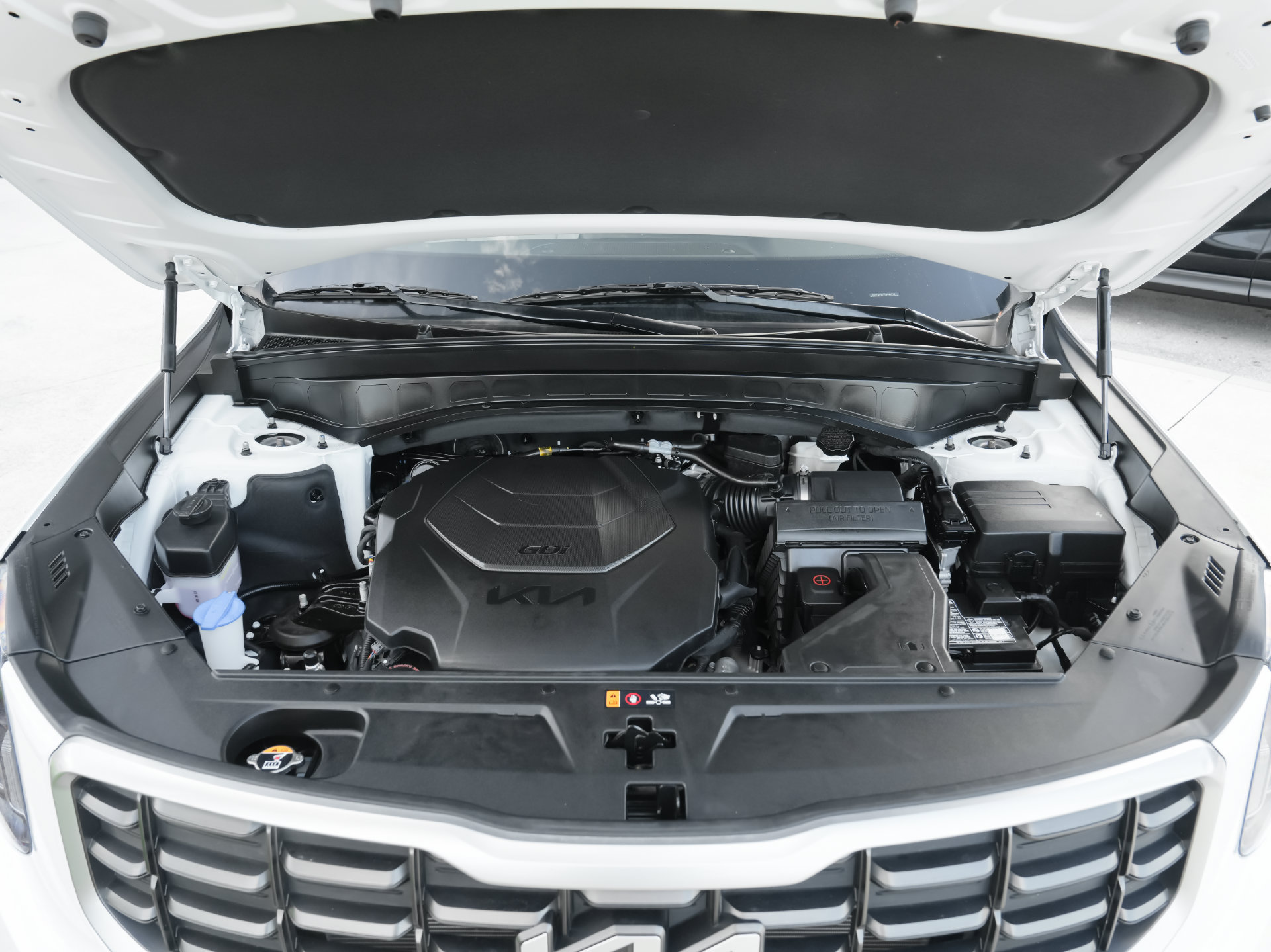 Used 2025 Kia Telluride S FWD image 46