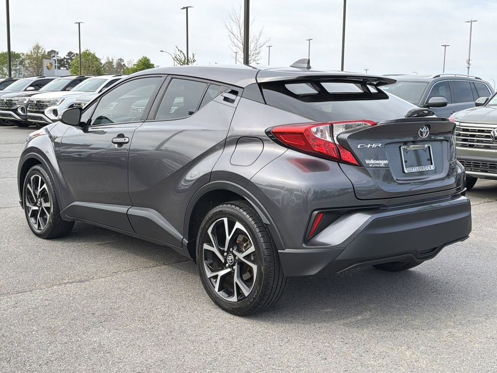 Used 2020 Toyota C-HR XLE image 3