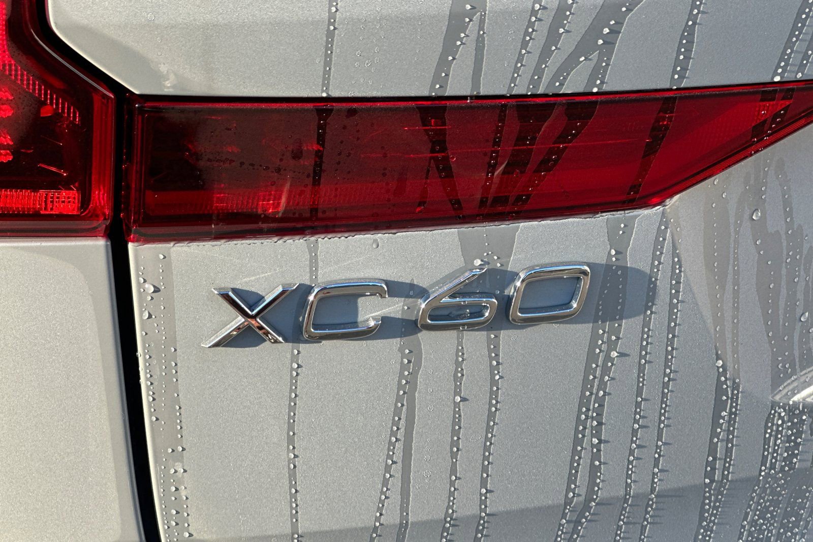 New 2026 Volvo XC60 B5 Ultra w/ Protection Package Premier AWD/4WD image 12