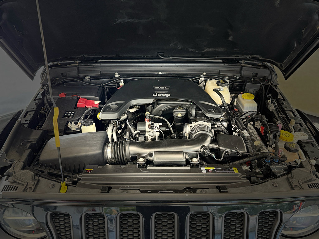 Used 2021 Jeep Wrangler Unlimited Rubicon AWD/4WD image 30