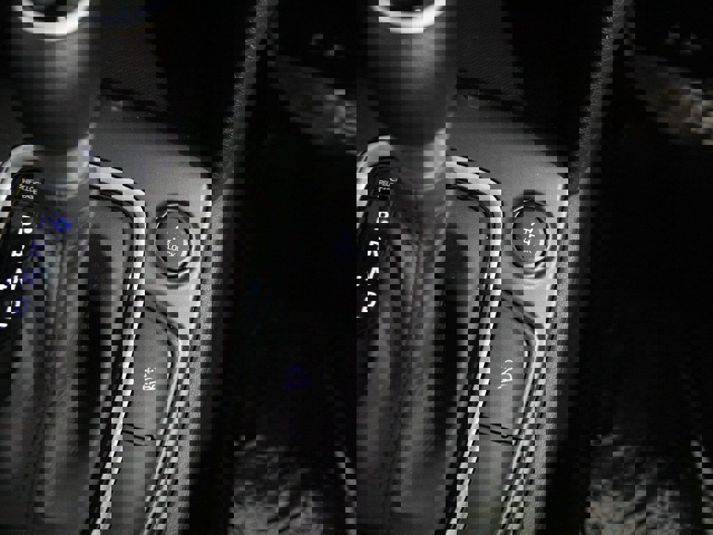 Certified 2021 Hyundai Kona SE image 16