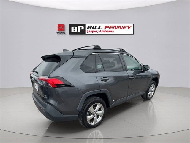 Used 2021 Toyota RAV4 XLE Premium image 5