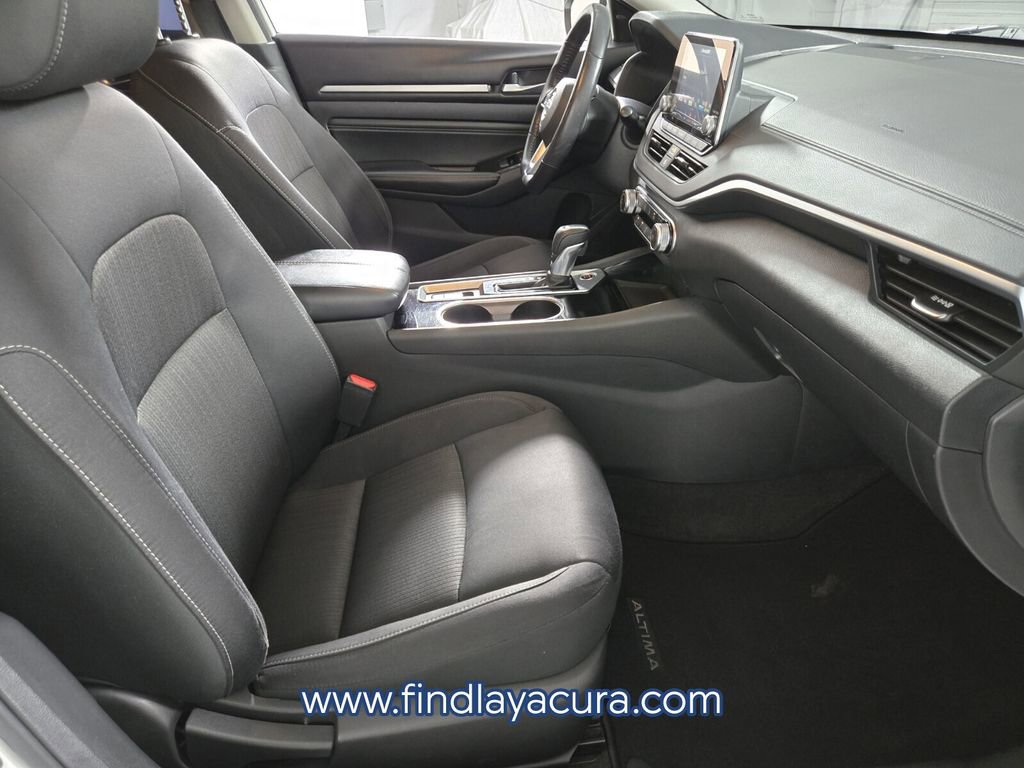 Used 2021 Nissan Altima 2.5 SV w/ SV Premium Package image 17
