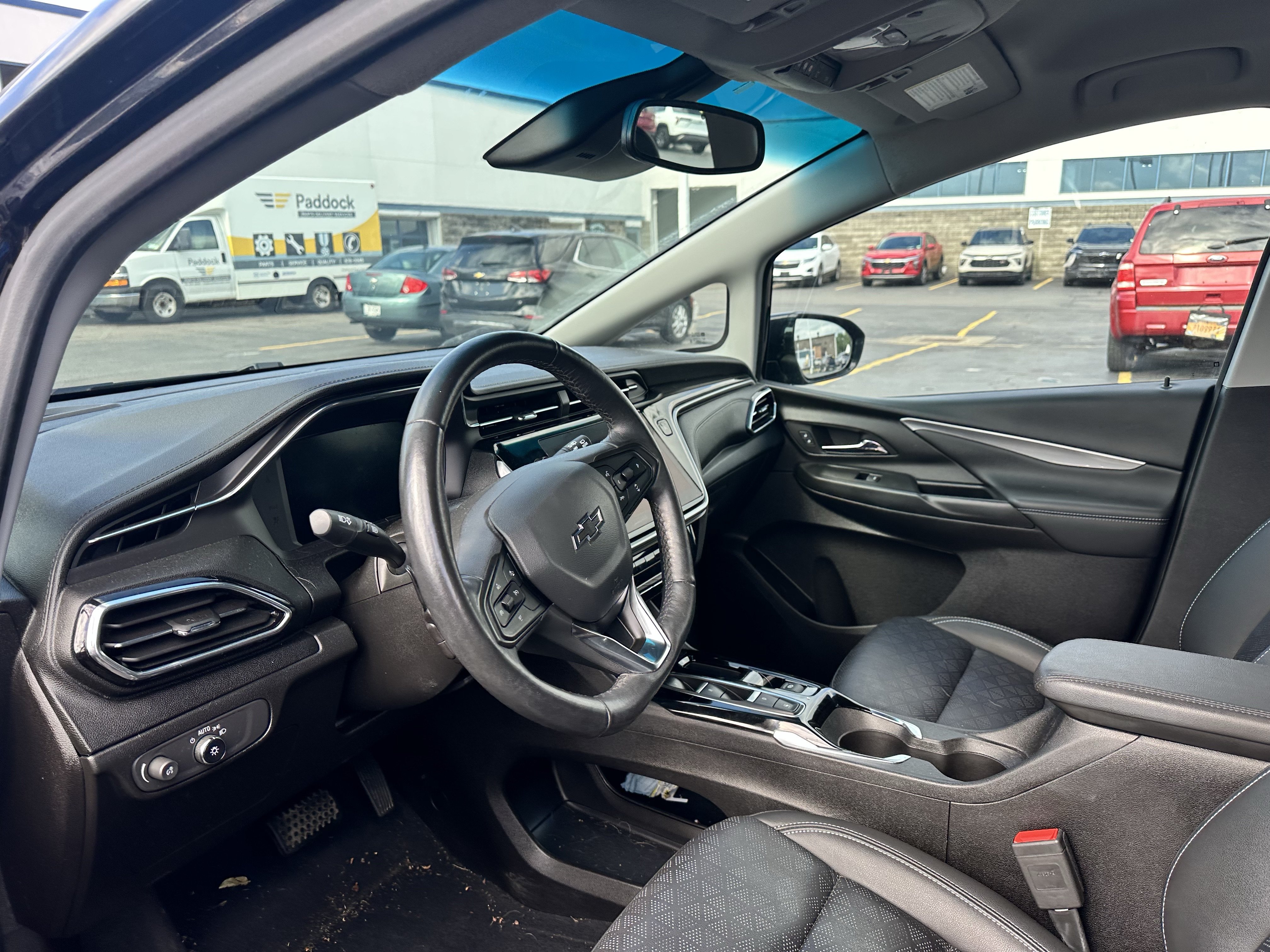 Used 2023 Chevrolet Bolt LT FWD image 11