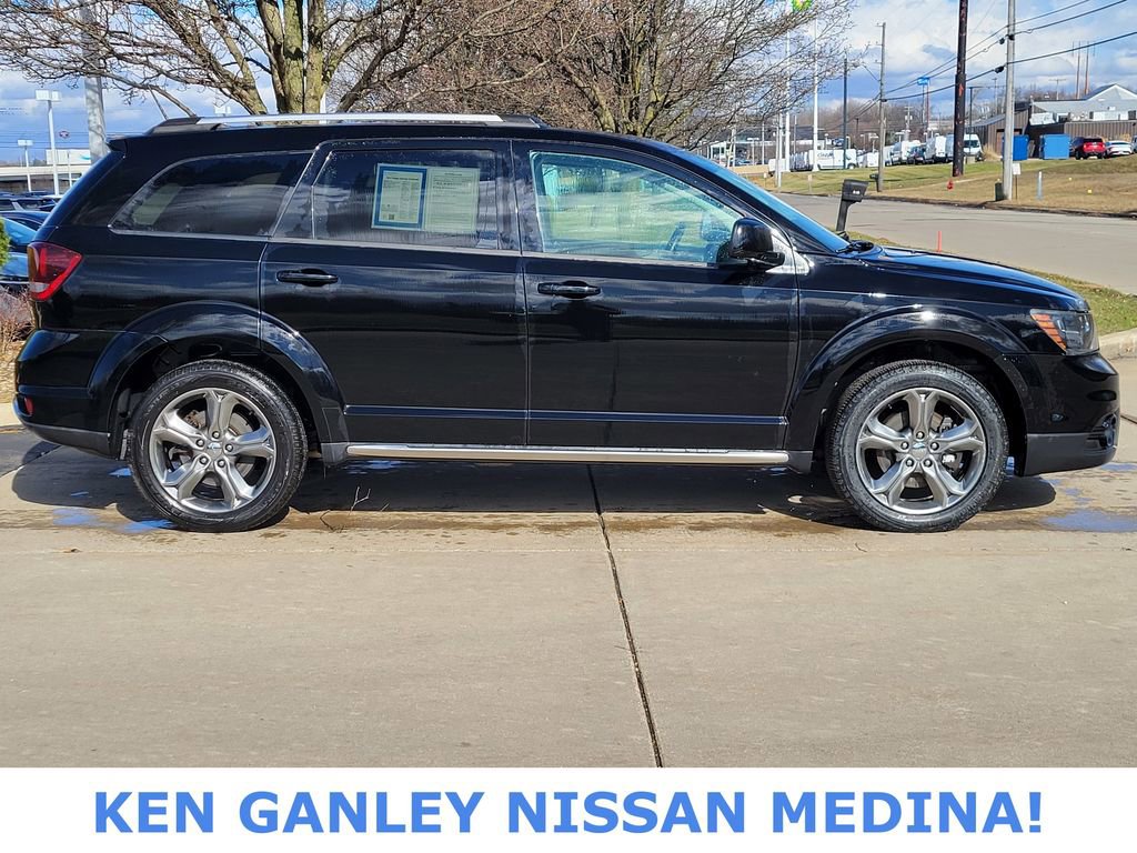 Used 2017 Dodge Journey Crossroad w/ Popular Equipment Group image 2