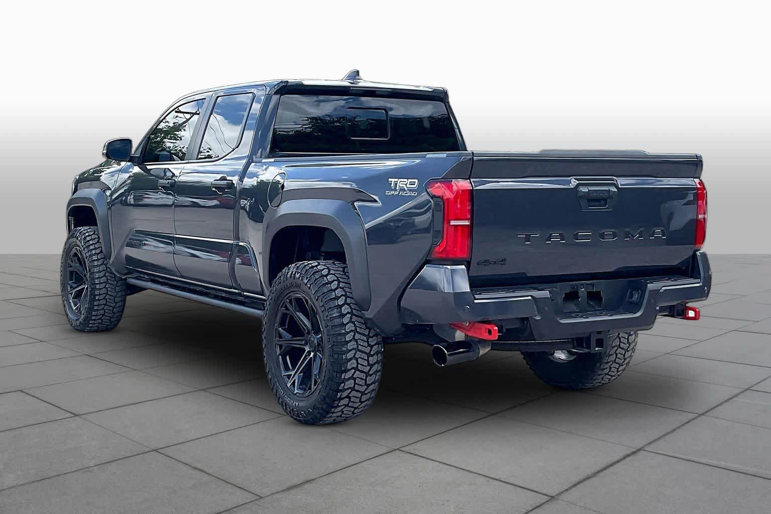 Used 2025 Toyota Tacoma TRD Off-Road w/ TRD Off Road Upgrade Package AWD/4WD image 12