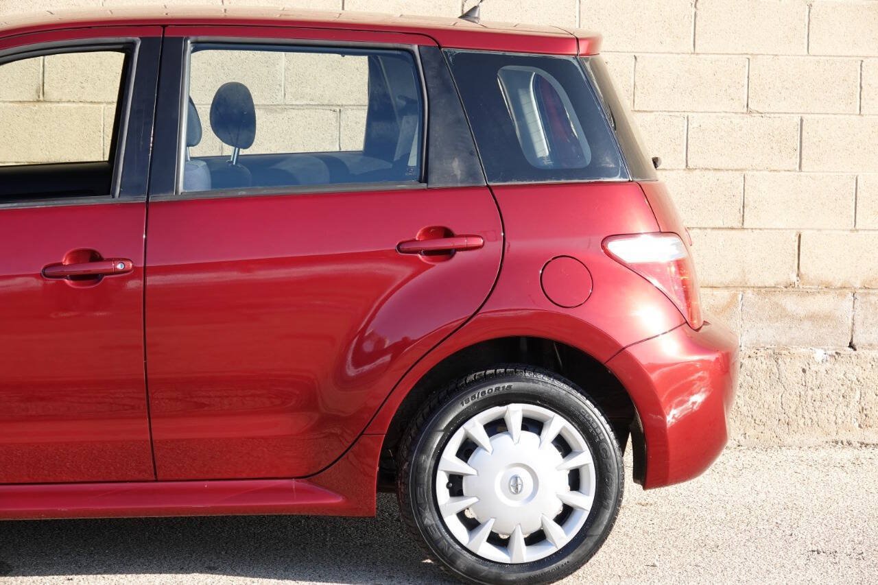 Used 2006 Scion xA FWD image 15