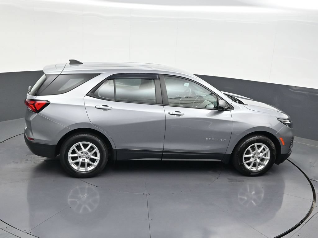 Used 2024 Chevrolet Equinox LS FWD image 20