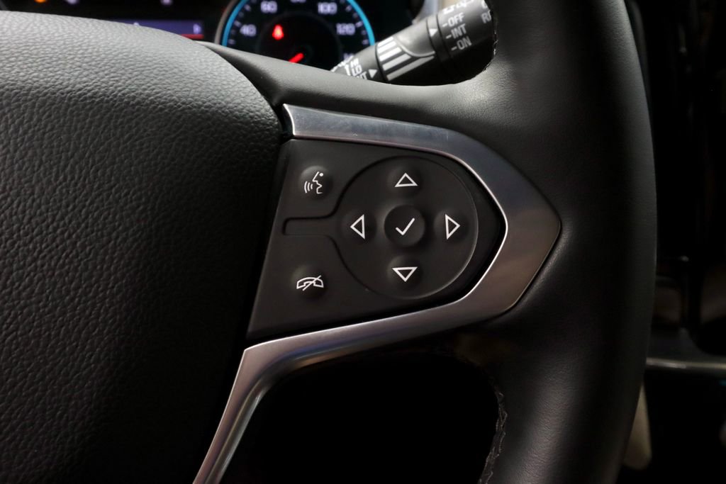 Used 2023 Chevrolet Traverse LT FWD image 30