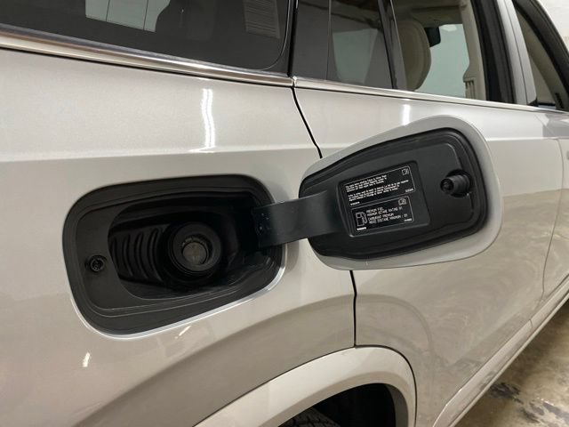 Used 2023 Volvo XC90 B6 Core AWD/4WD image 98