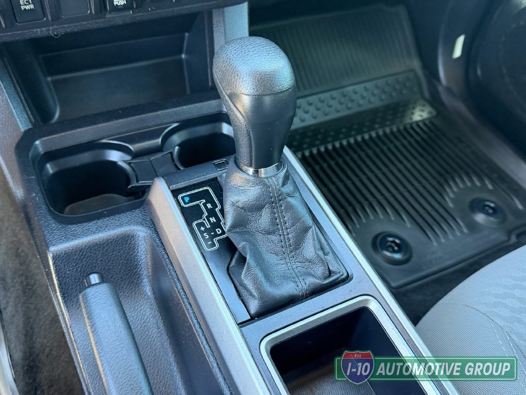 Used 2021 Toyota Tacoma SR5 RWD image 31