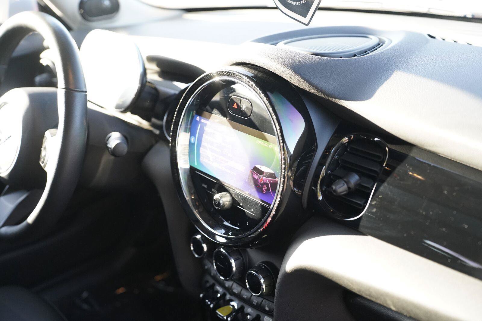 Used 2024 MINI Cooper SE FWD image 22