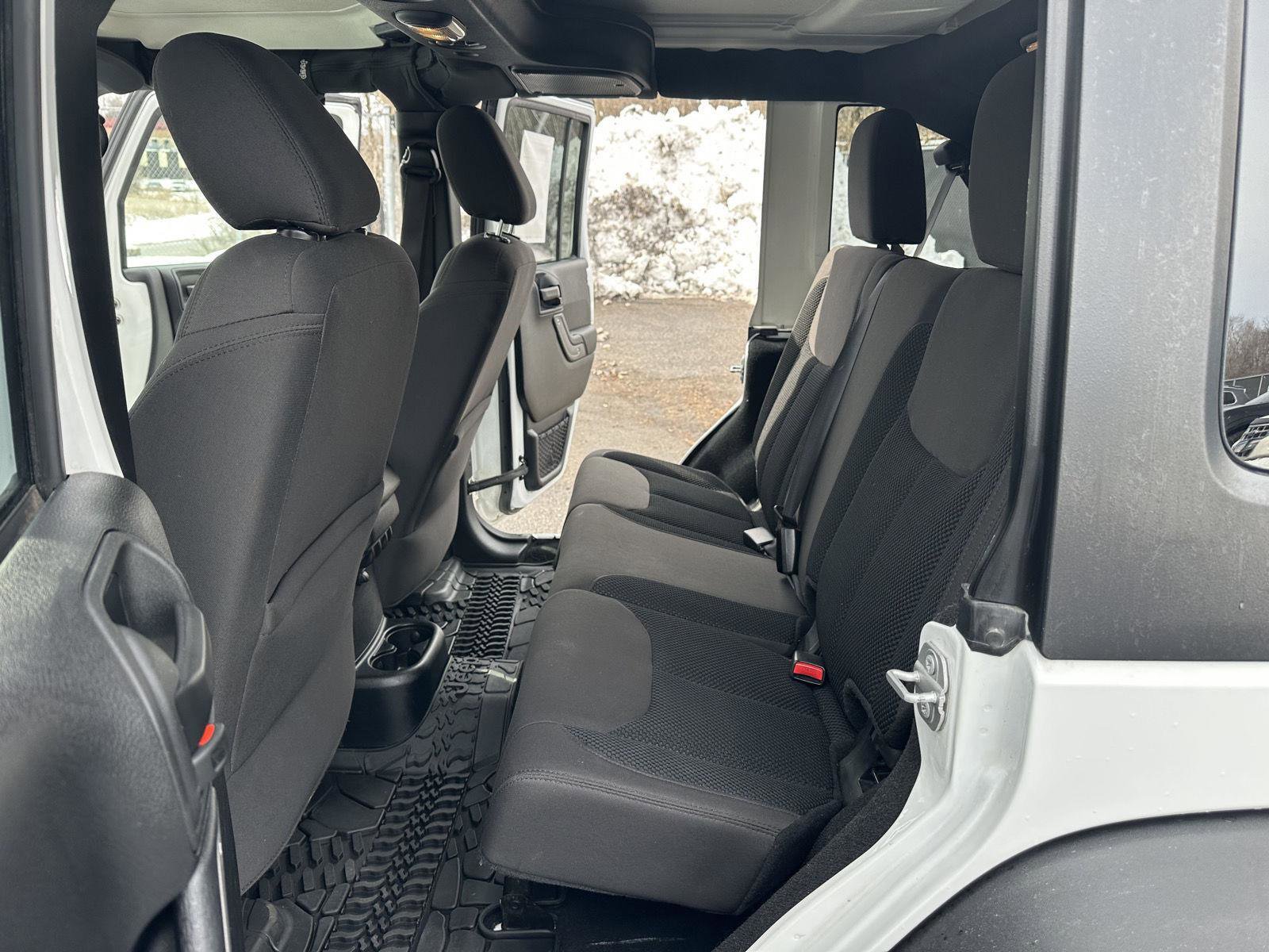 Used 2017 Jeep Wrangler Unlimited Sport image 10