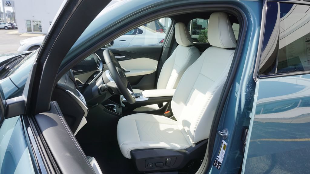 Used 2026 BMW X2 xDrive28i w/ Technology Package AWD/4WD image 8