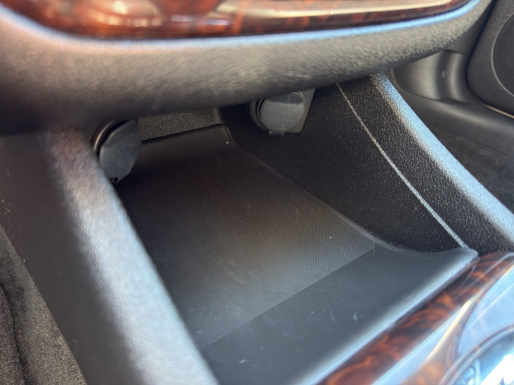 Used 2012 Chevrolet Impala LTZ FWD image 18