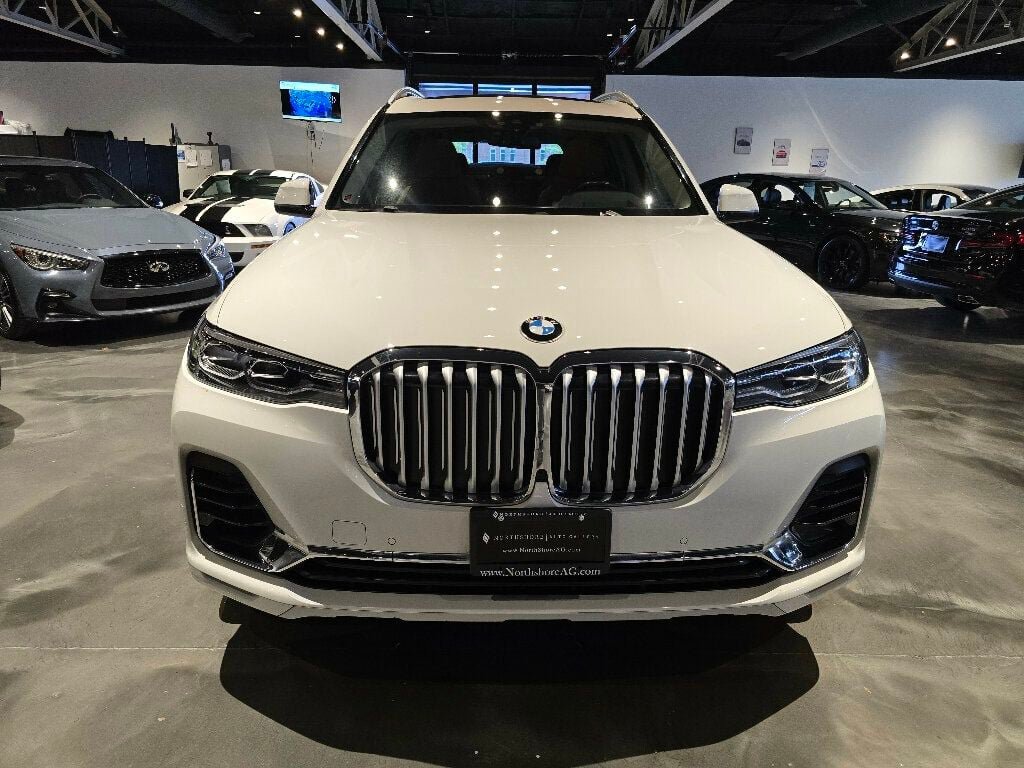 Used 2021 BMW X7 xDrive40i w/ Premium Package AWD/4WD image 2