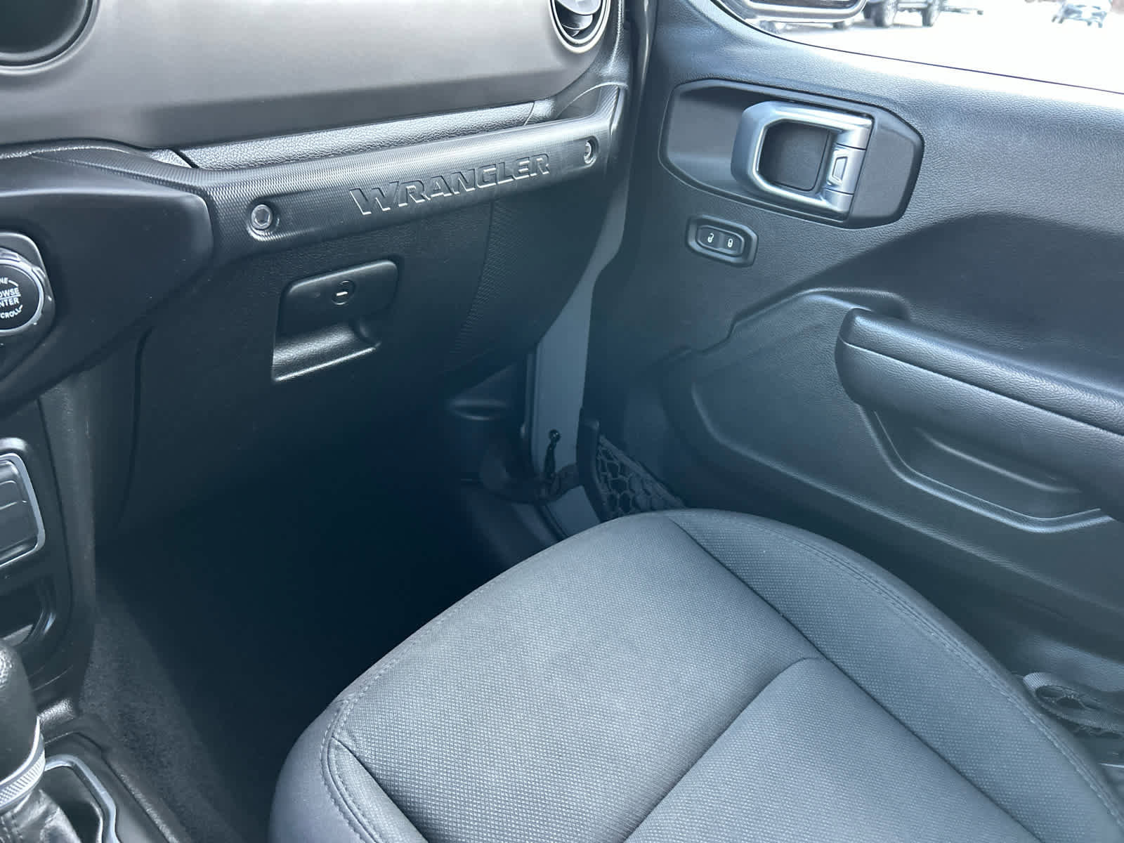 Used 2021 Jeep Wrangler Unlimited Sport image 19