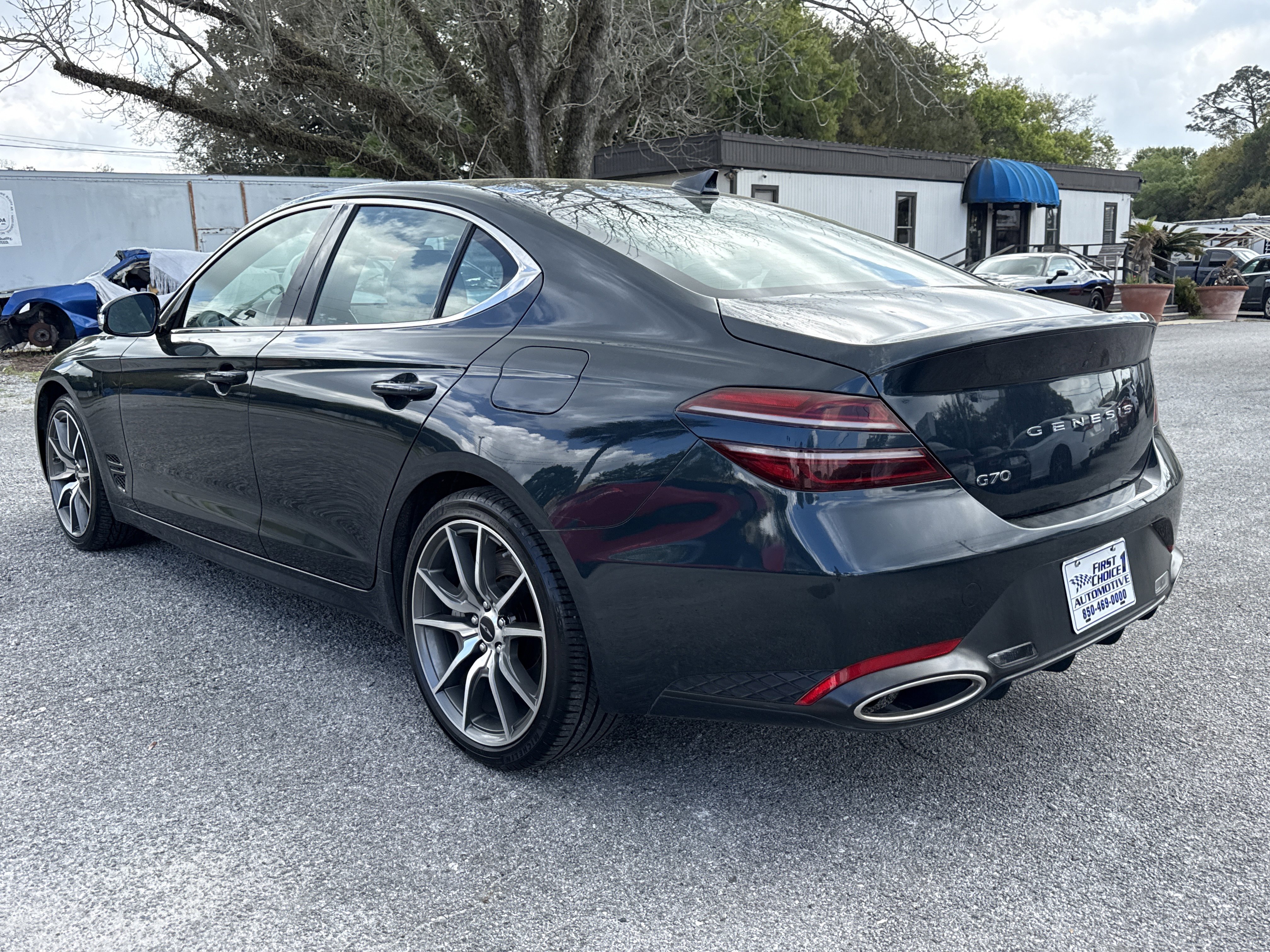 Used 2024 Genesis G70 2.5T image 3