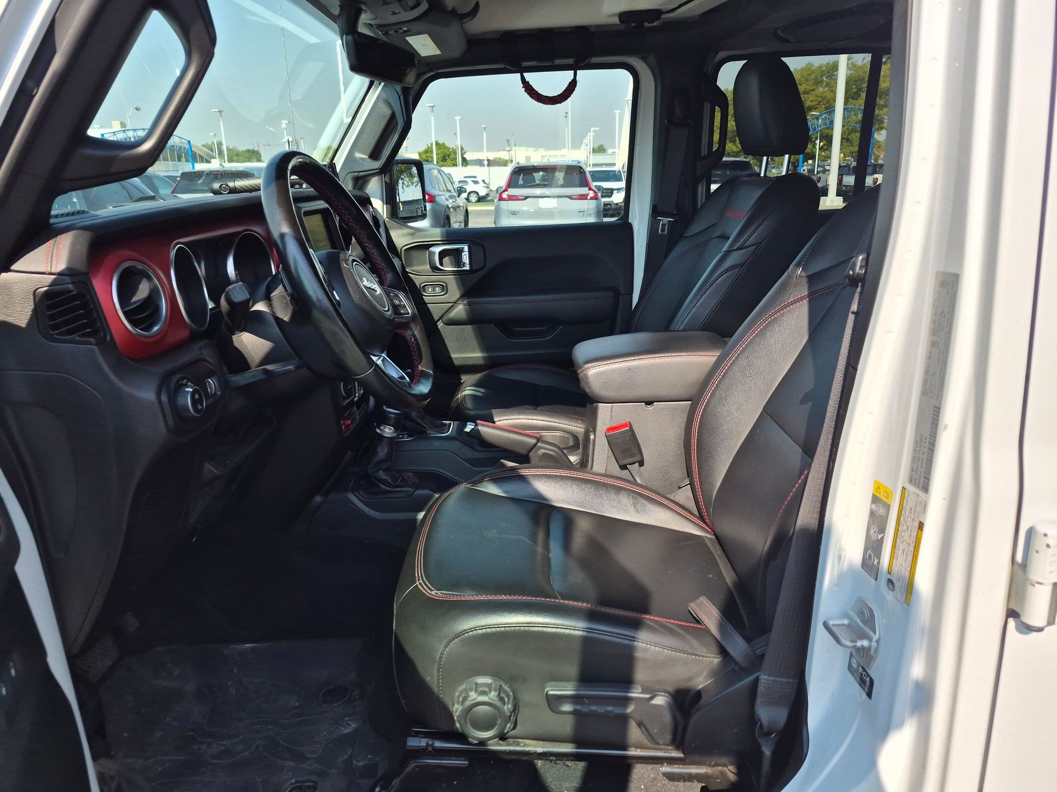 Used 2023 Jeep Gladiator Rubicon w/ Cold Weather Group AWD/4WD image 16
