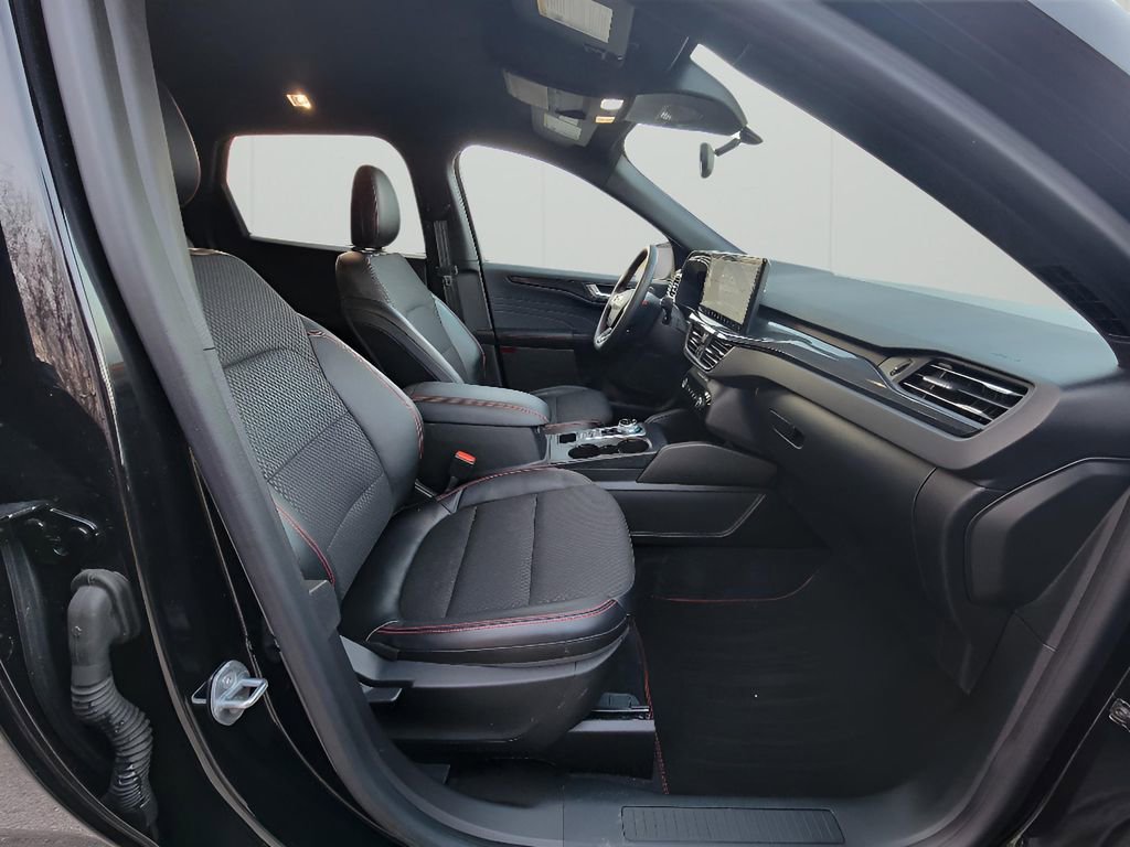 Used 2023 Ford Escape ST-Line w/ Tech Pack #1 image 35