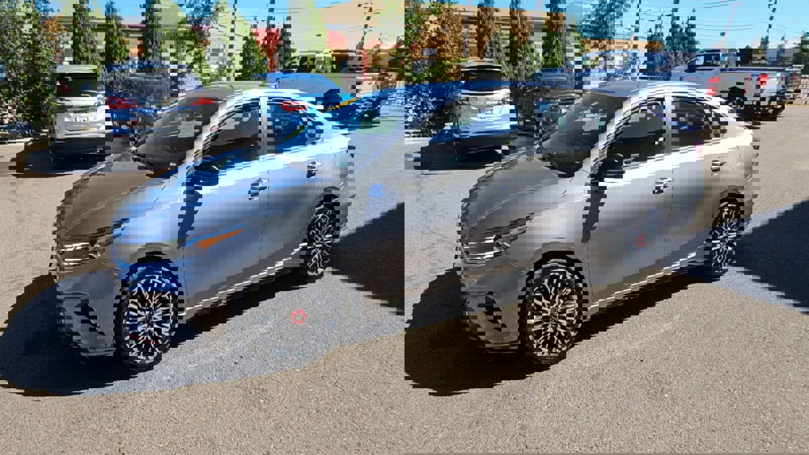 Used 2023 Kia Forte GT image 4