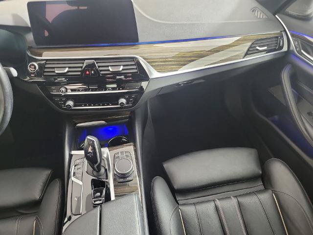 Used 2021 BMW 530i w/ Premium Package RWD image 12