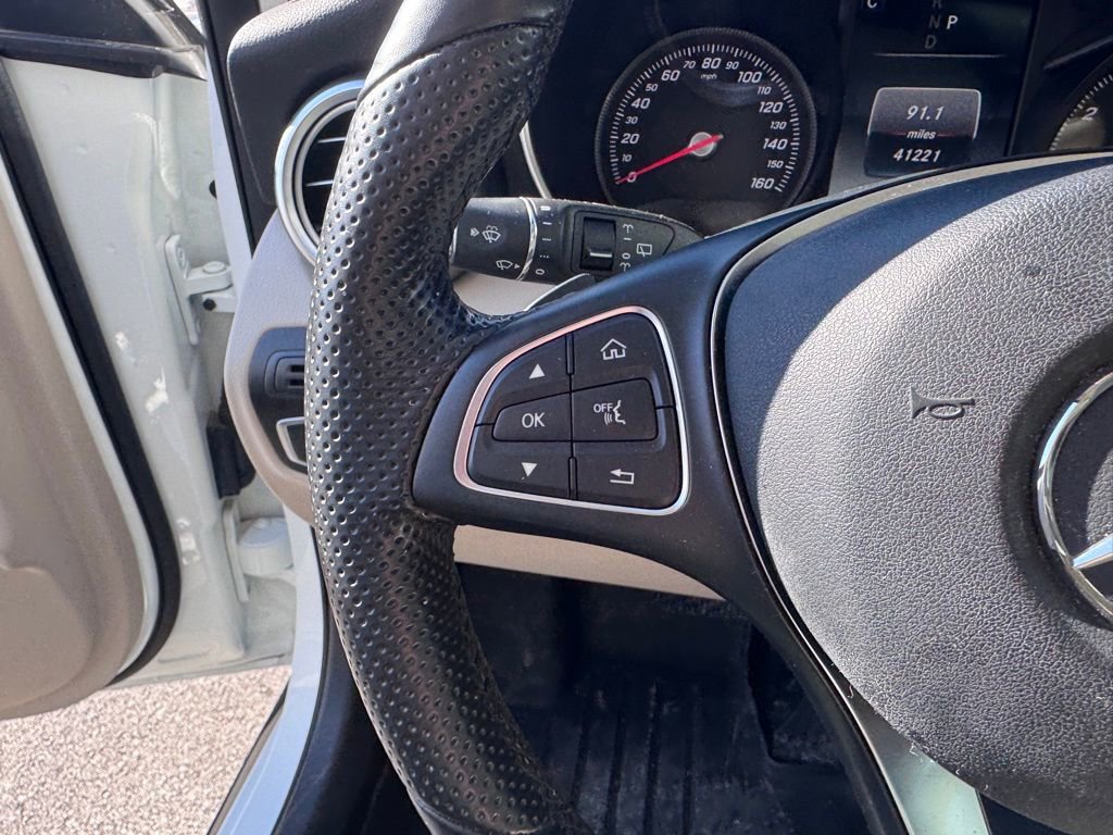 Used 2017 Mercedes-Benz GLC 300 4MATIC image 17