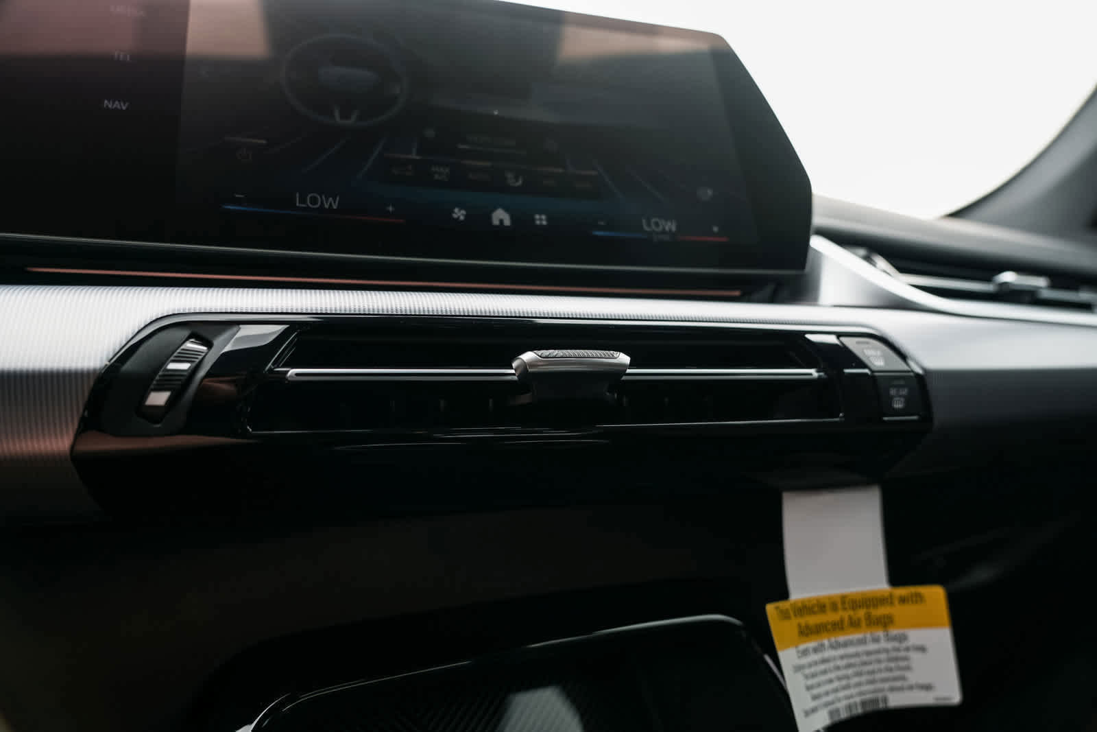 Used 2024 BMW X1 xDrive28i w/ Premium Package image 14