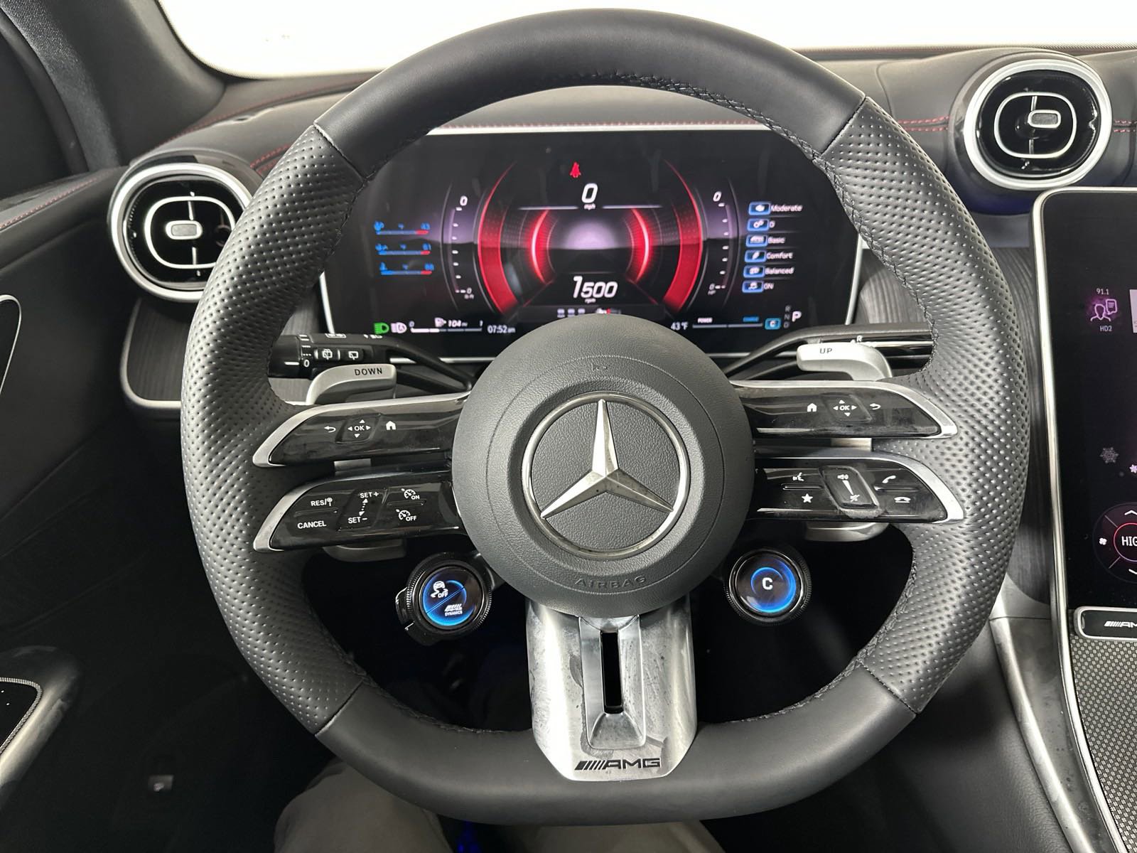 New 2025 Mercedes-Benz GLC 43 AMG 4MATIC image 15