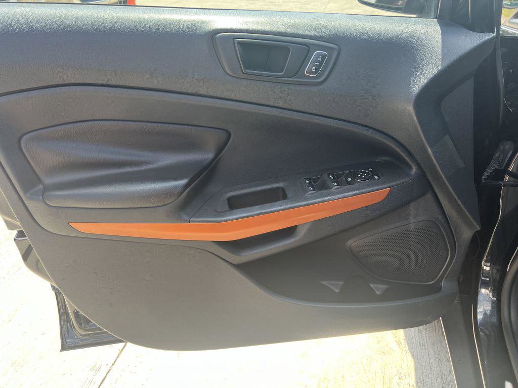 Used 2018 Ford EcoSport SES image 16